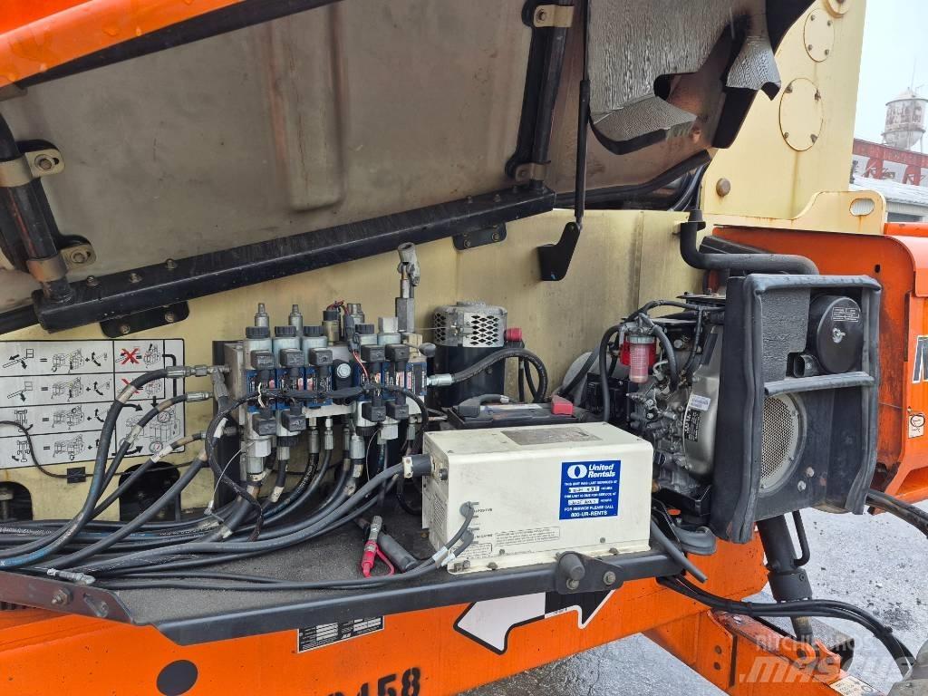 JLG M 600 JP Articulated boom lifts