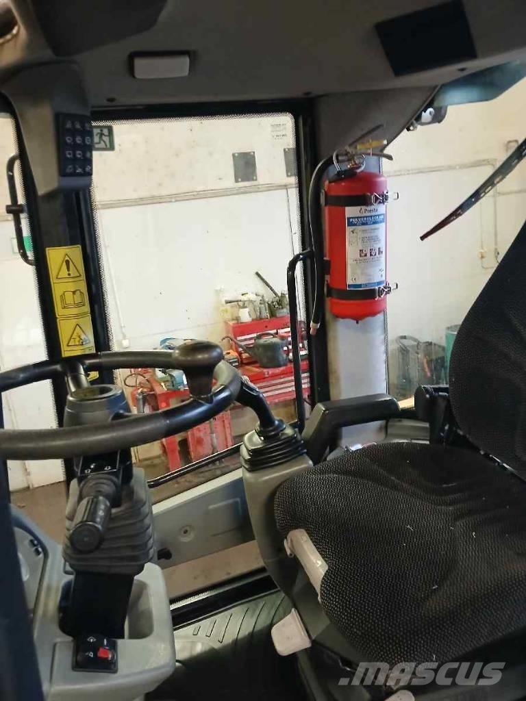 Yanmar V80-5 Skid steer loaders