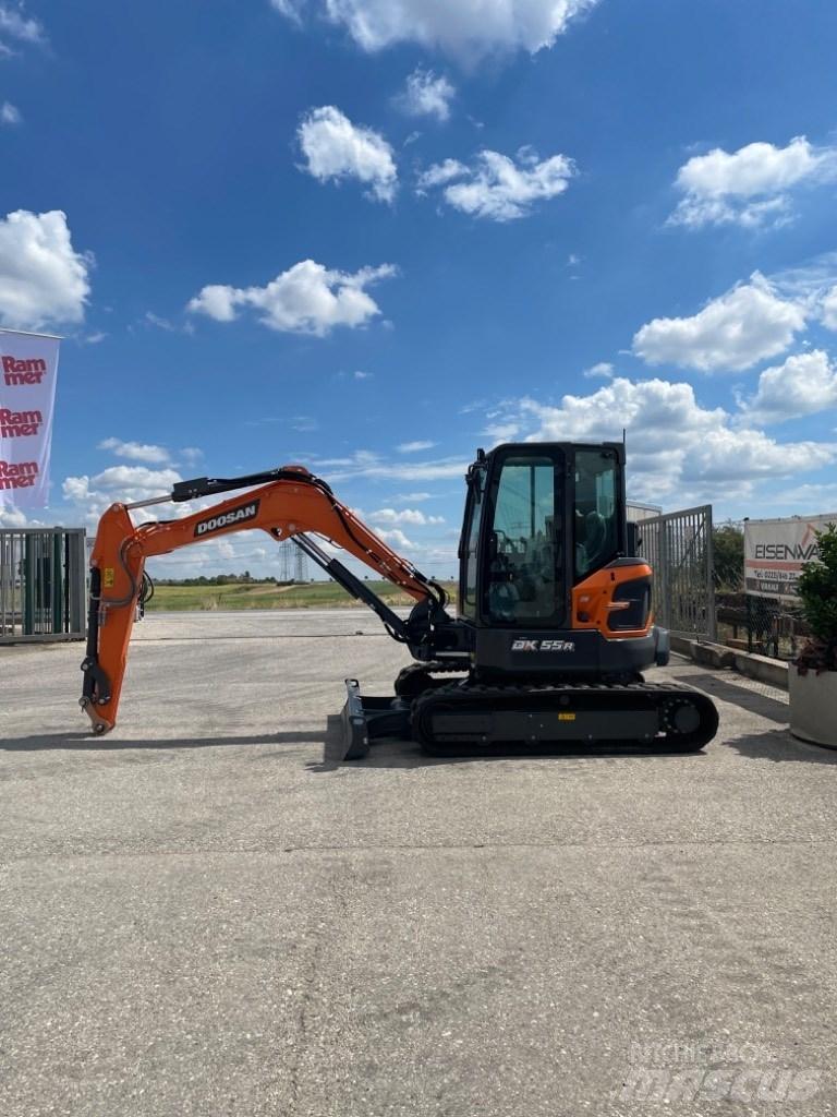 Doosan DX55r Mini excavators < 7t