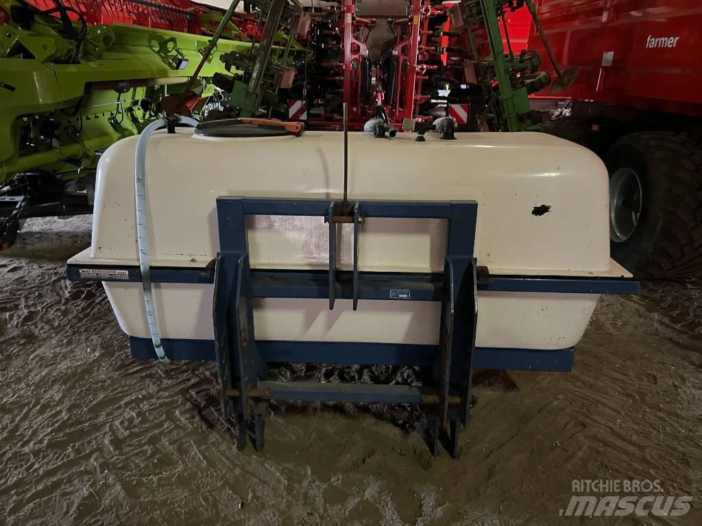 Kyndestoft 1500 L Sprayer fertilizers