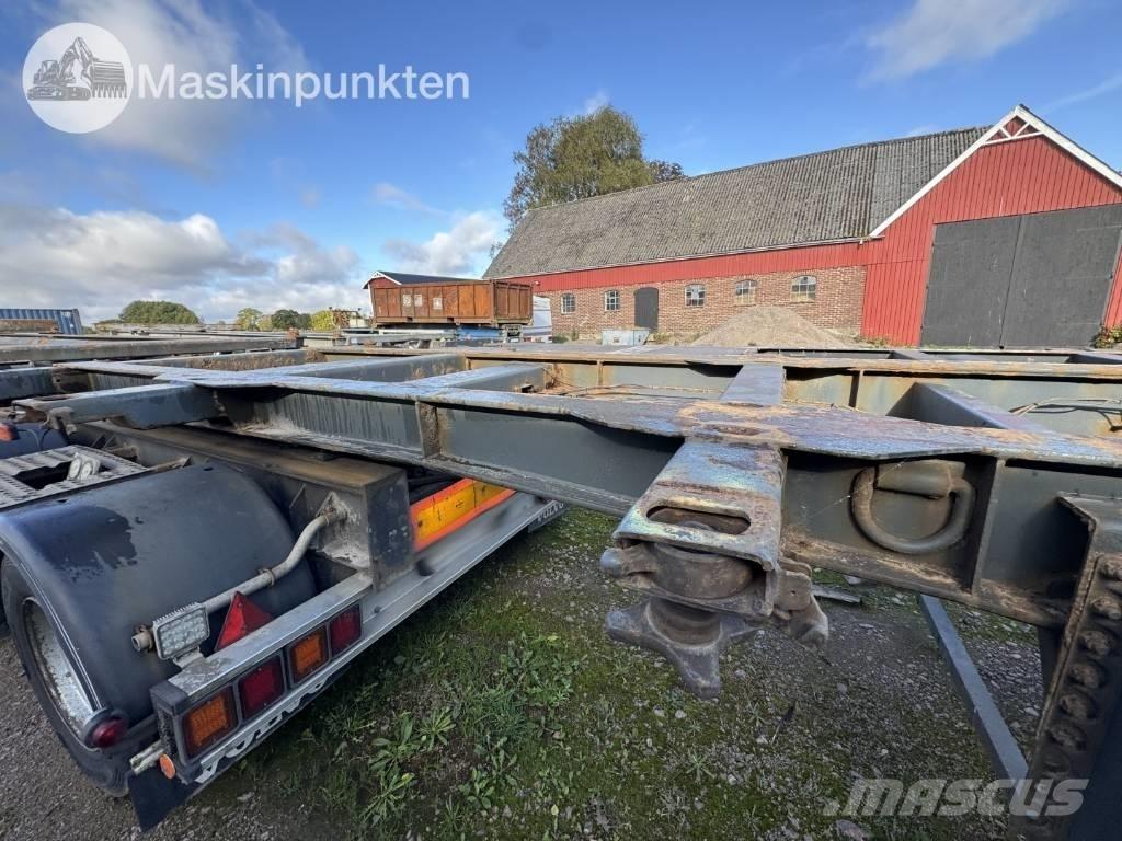 Sommer SW 24 Containerframe/Skiploader semi-trailers
