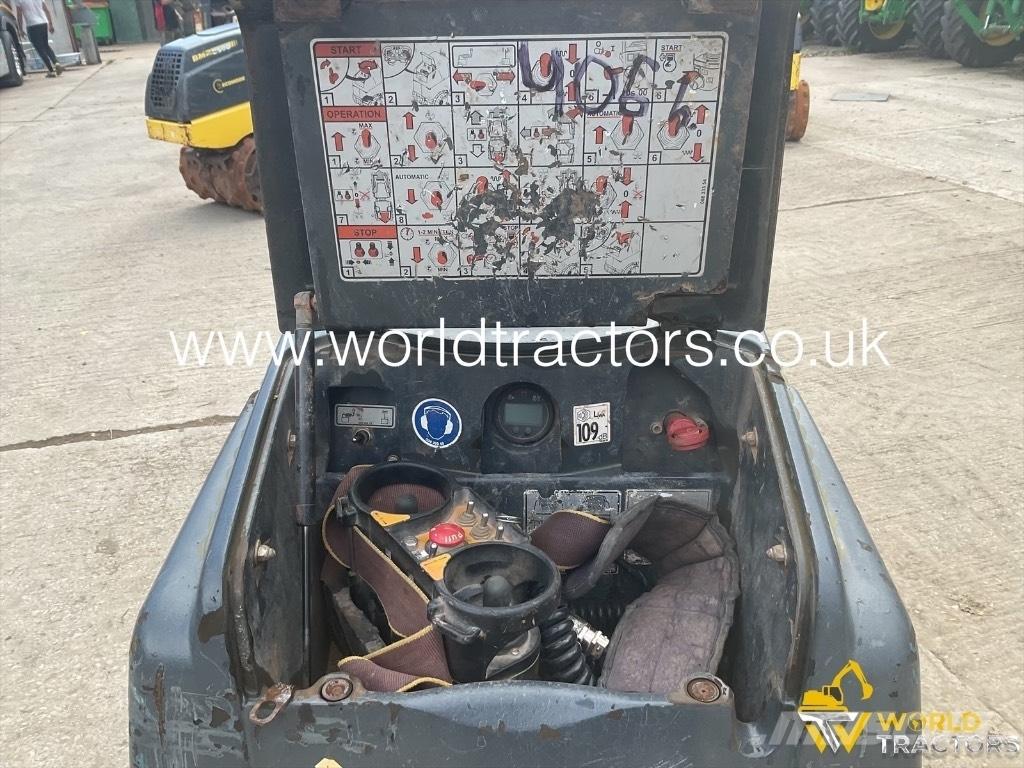 Bomag BMP 8500 Vibrator compactors