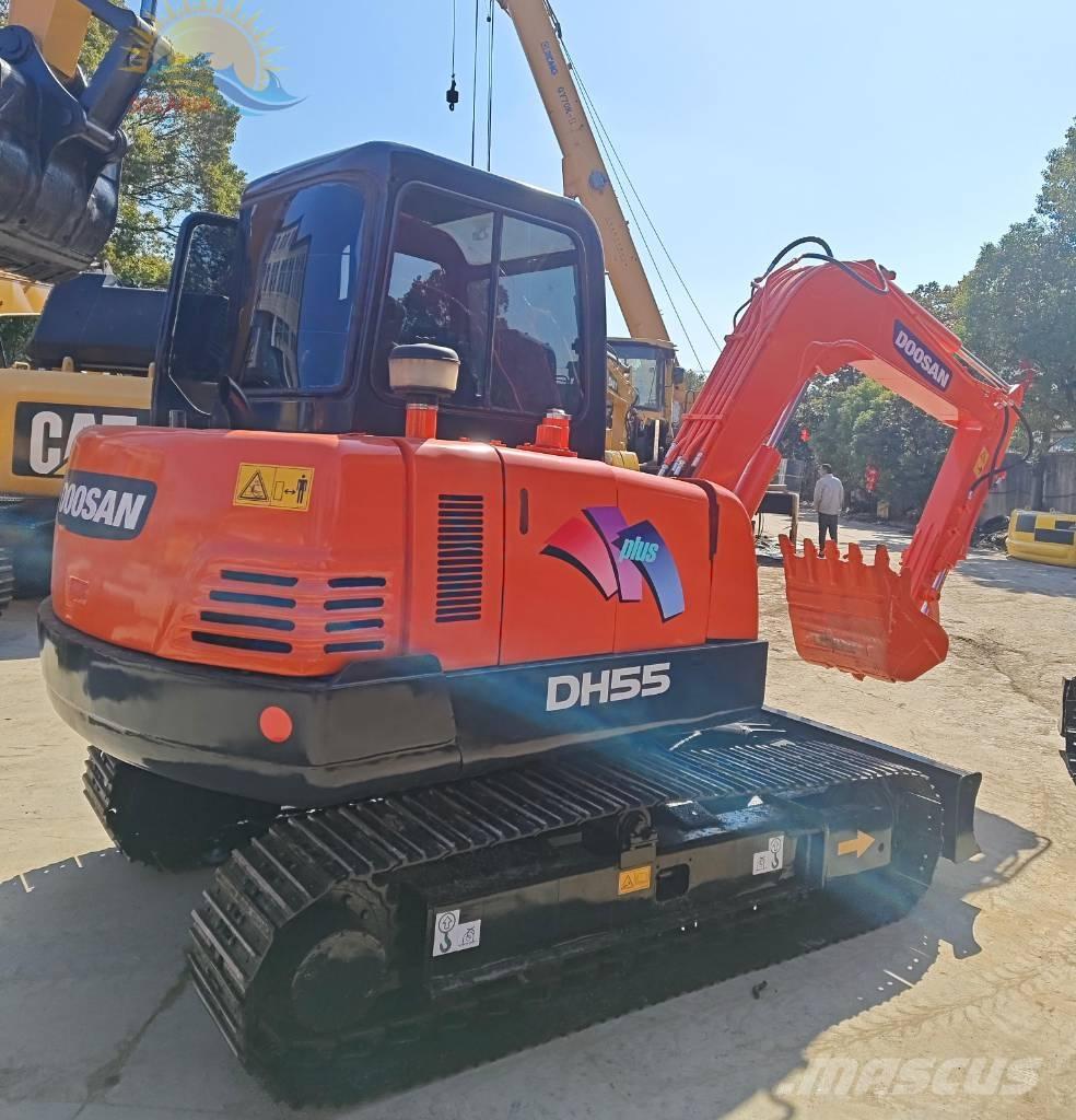 Doosan DH 55 Mini excavators < 7t
