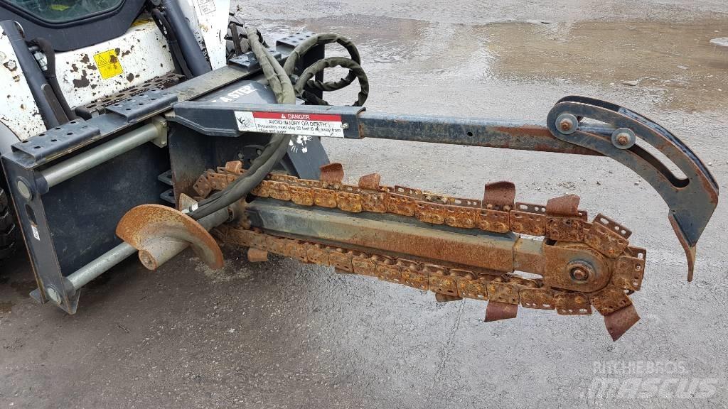 Bobcat LT 213 Ploughs