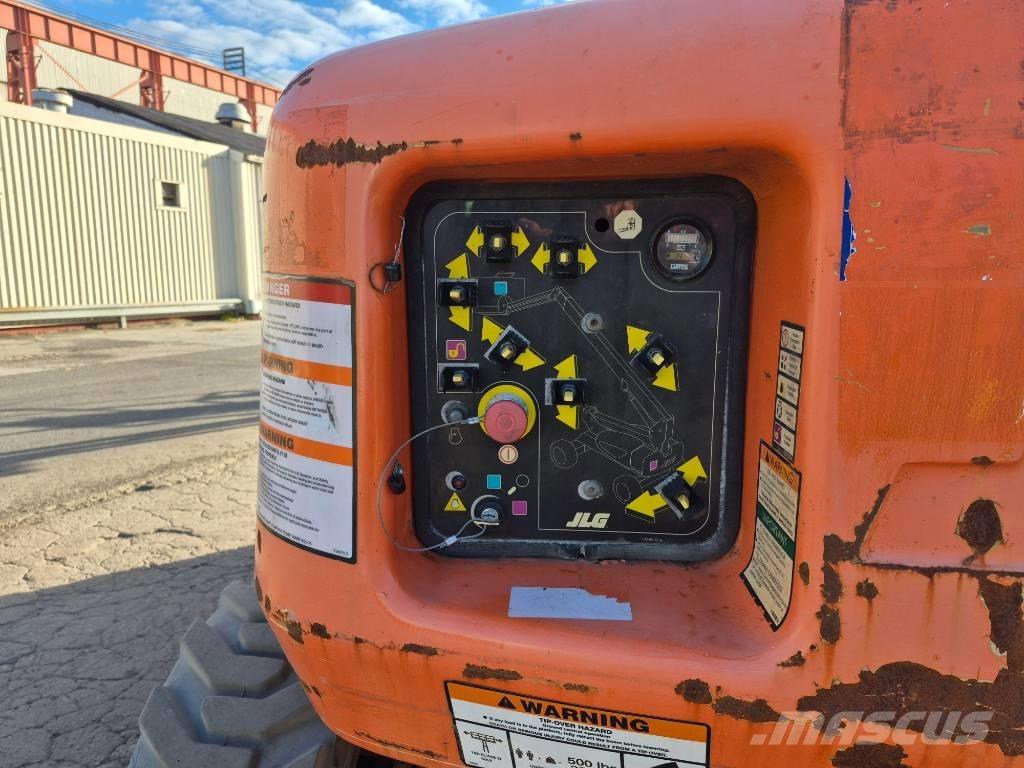 JLG M 600 JP Articulated boom lifts