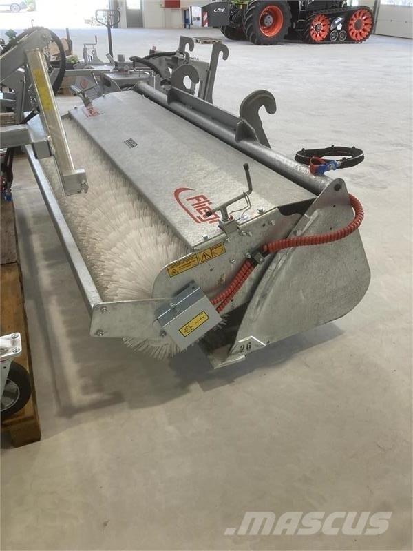 Fliegl Power Pro 260 Sweepers