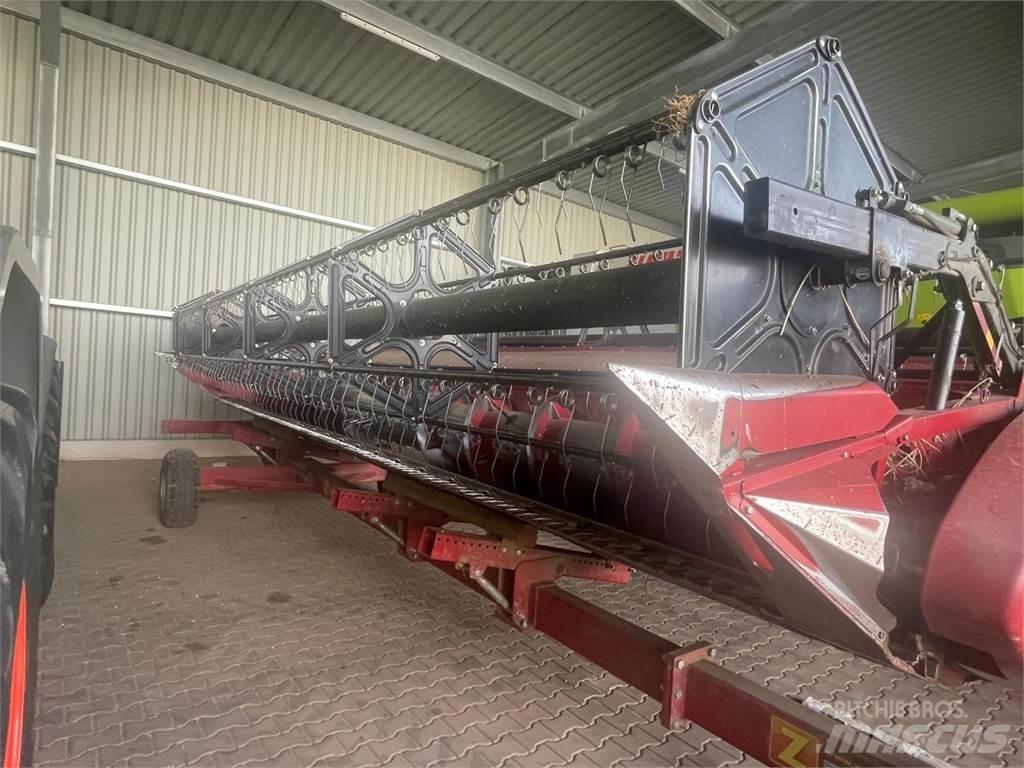 Case IH 8230 AF Combine harvesters