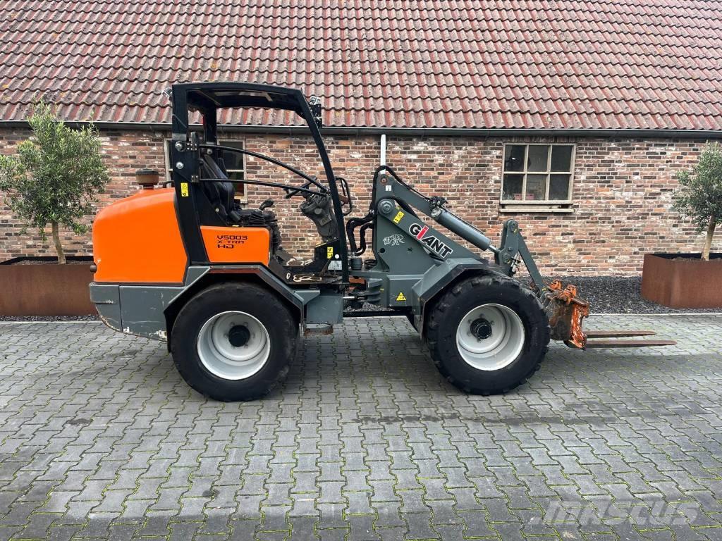 GiANT V5003 X-tra HD Wheel loaders