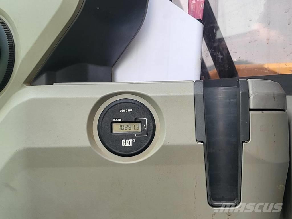 CAT 330FL Crawler excavators