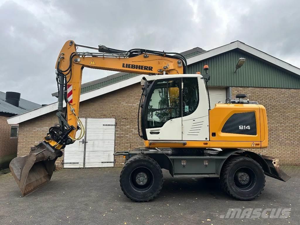Liebherr A914 Wheeled excavators