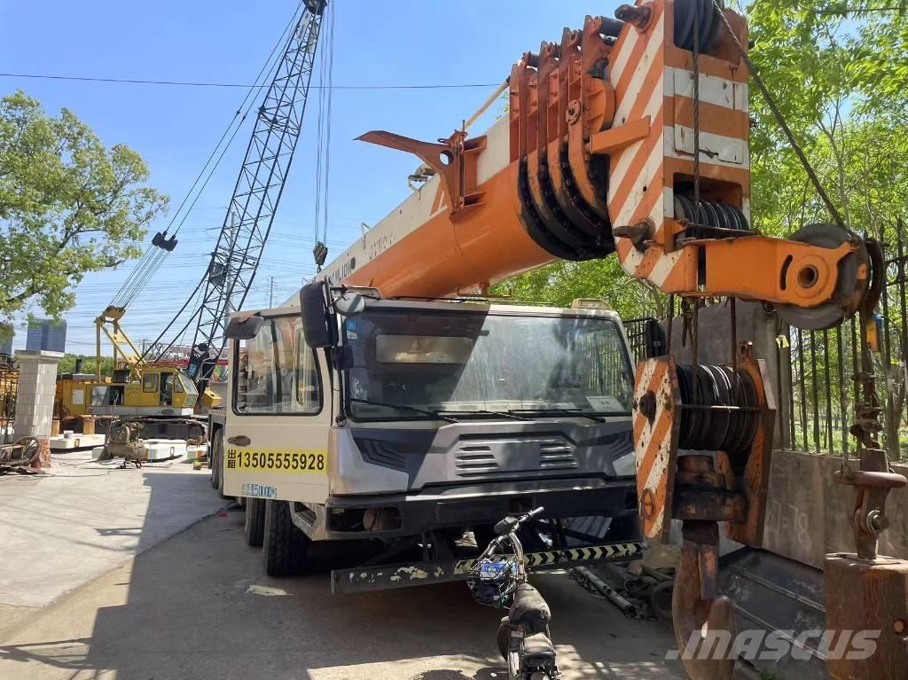 Zoomlion ZTV550 Rough terrain cranes