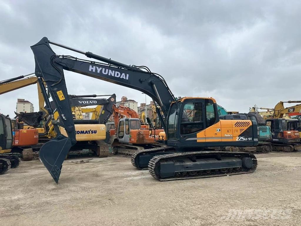Hyundai 225 LC-9T Crawler excavators
