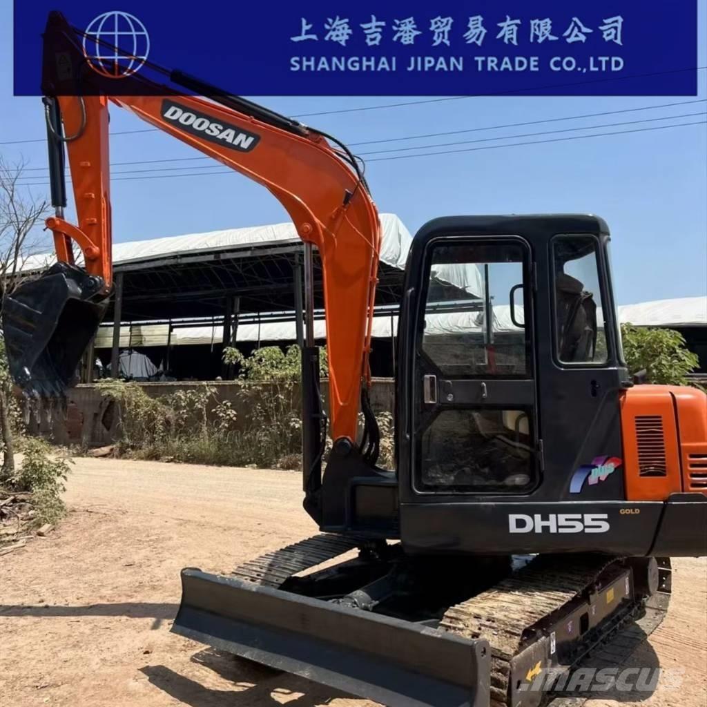 Doosan DH 55 Mini excavators < 7t