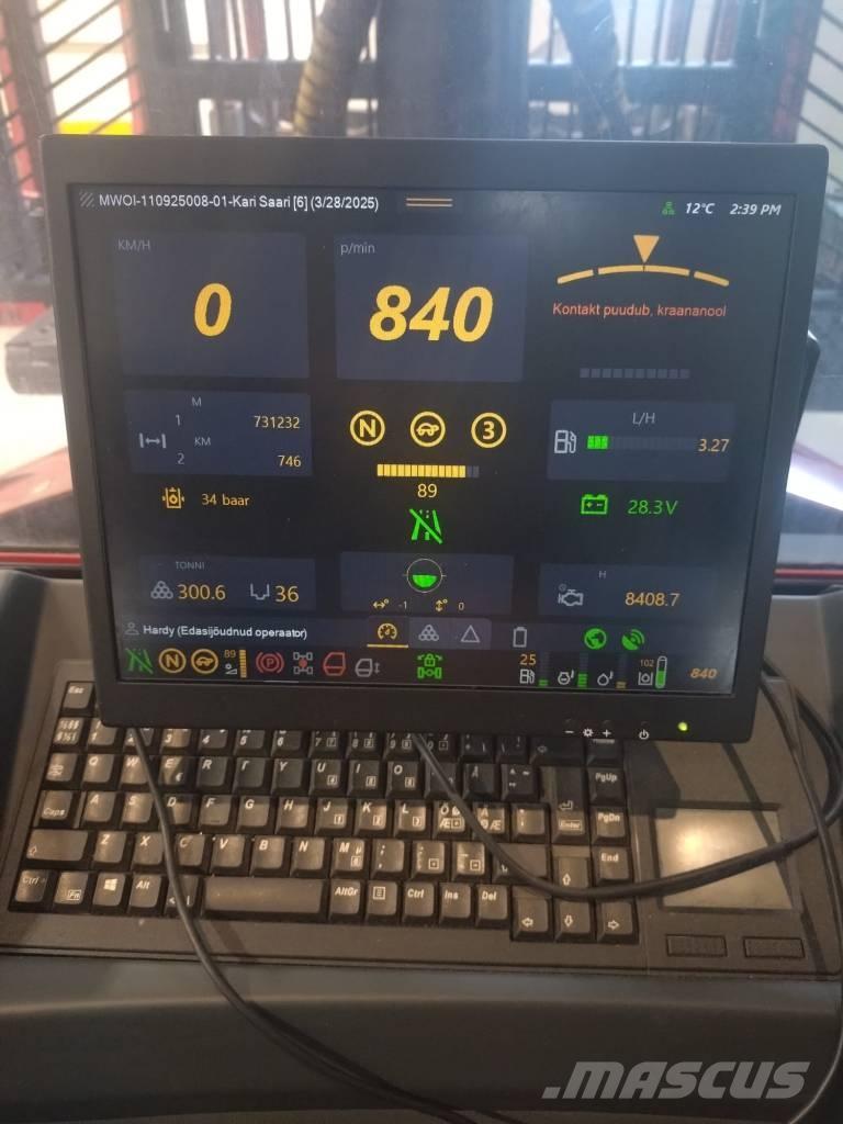 Komatsu 875 Forwarders