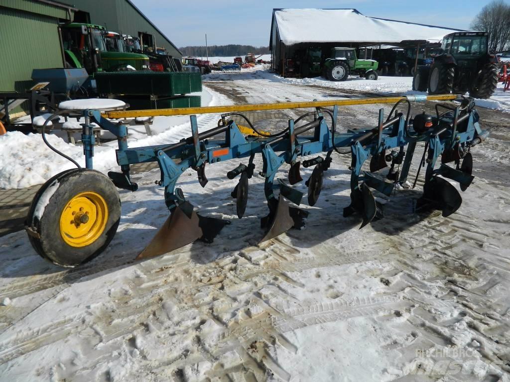 Överum 4 Conventional ploughs
