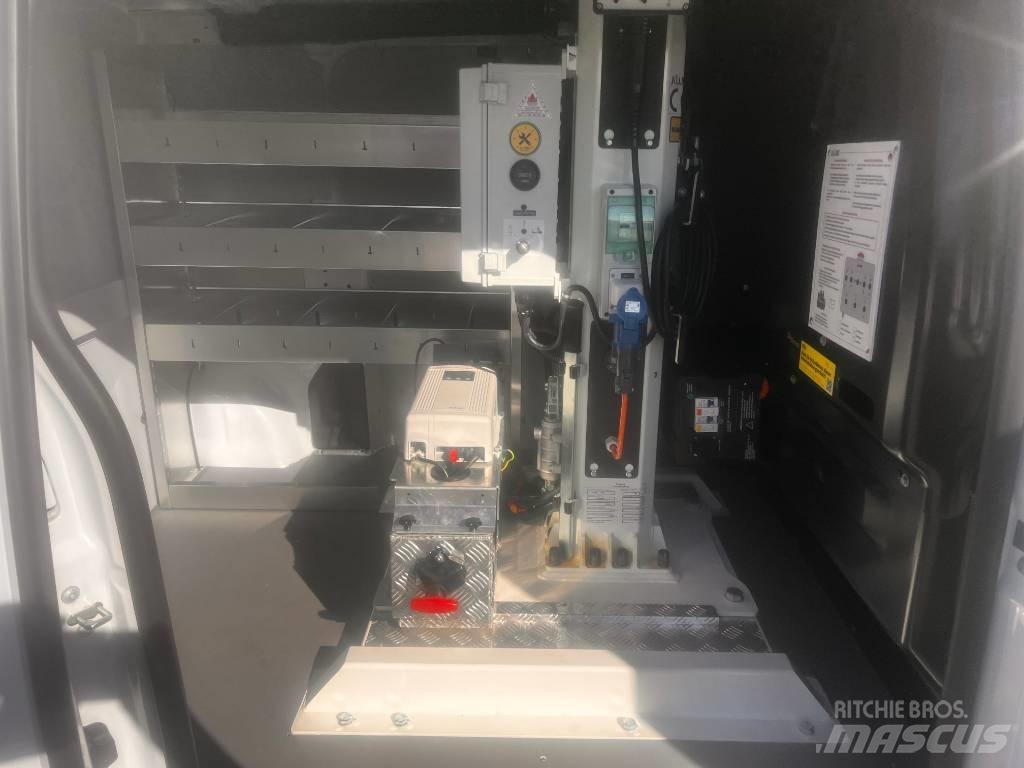 Klubb K20L Truck mounted aerial platforms
