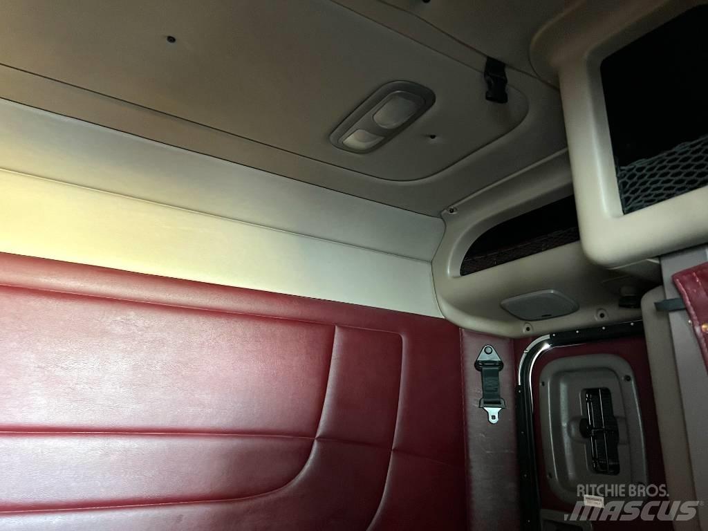 Peterbilt 388 Truck Tractor Units