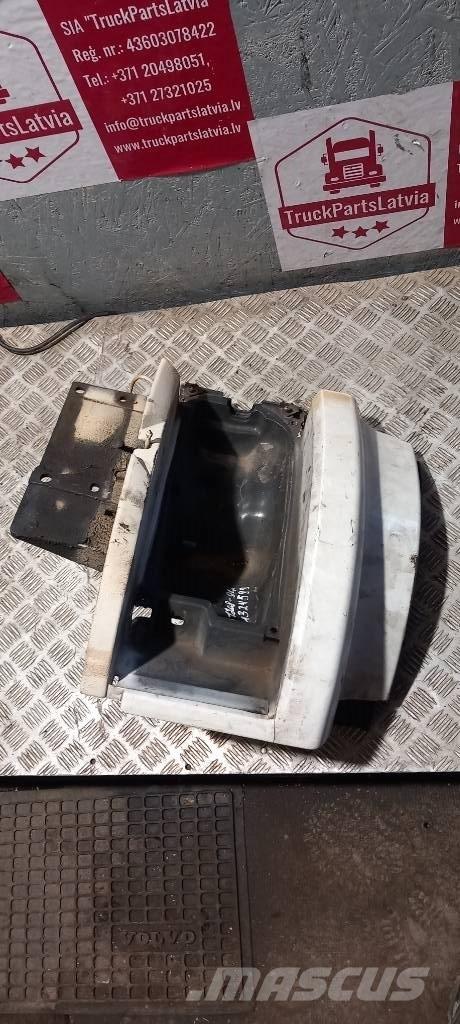 Scania 94 D.  1324599 Cabins and interior