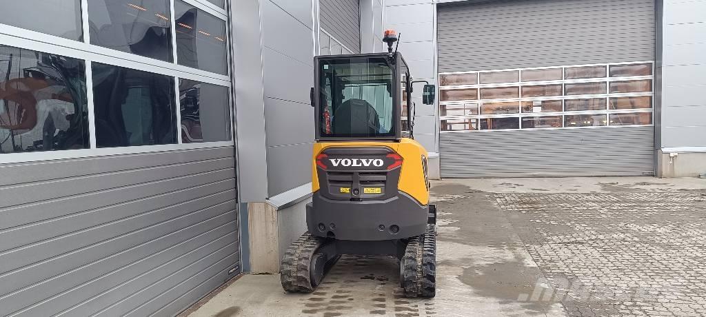 Volvo JECR25D Mini excavators < 7t