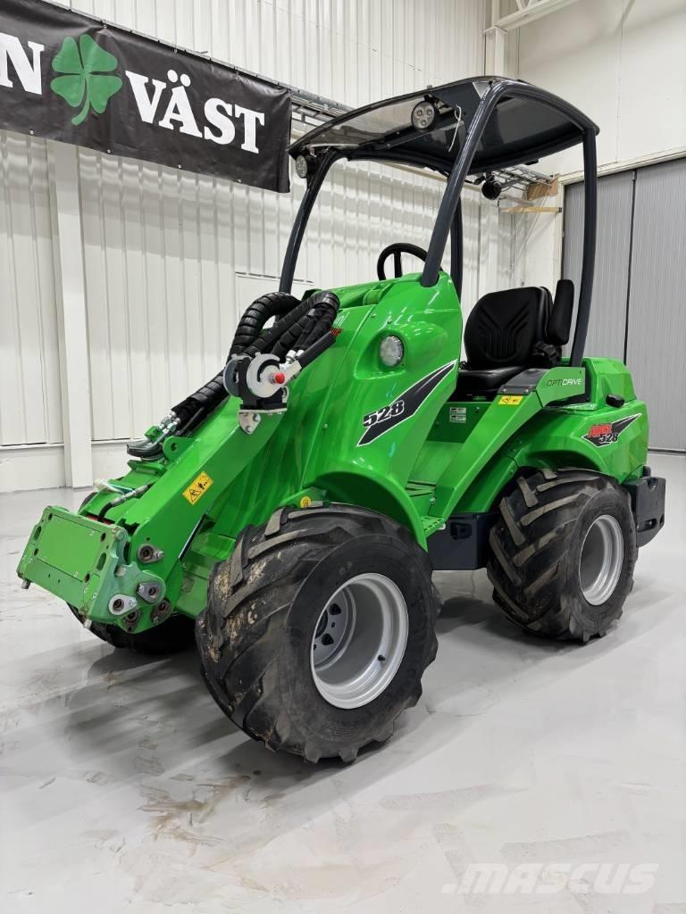 Avant 528 Multi purpose loaders