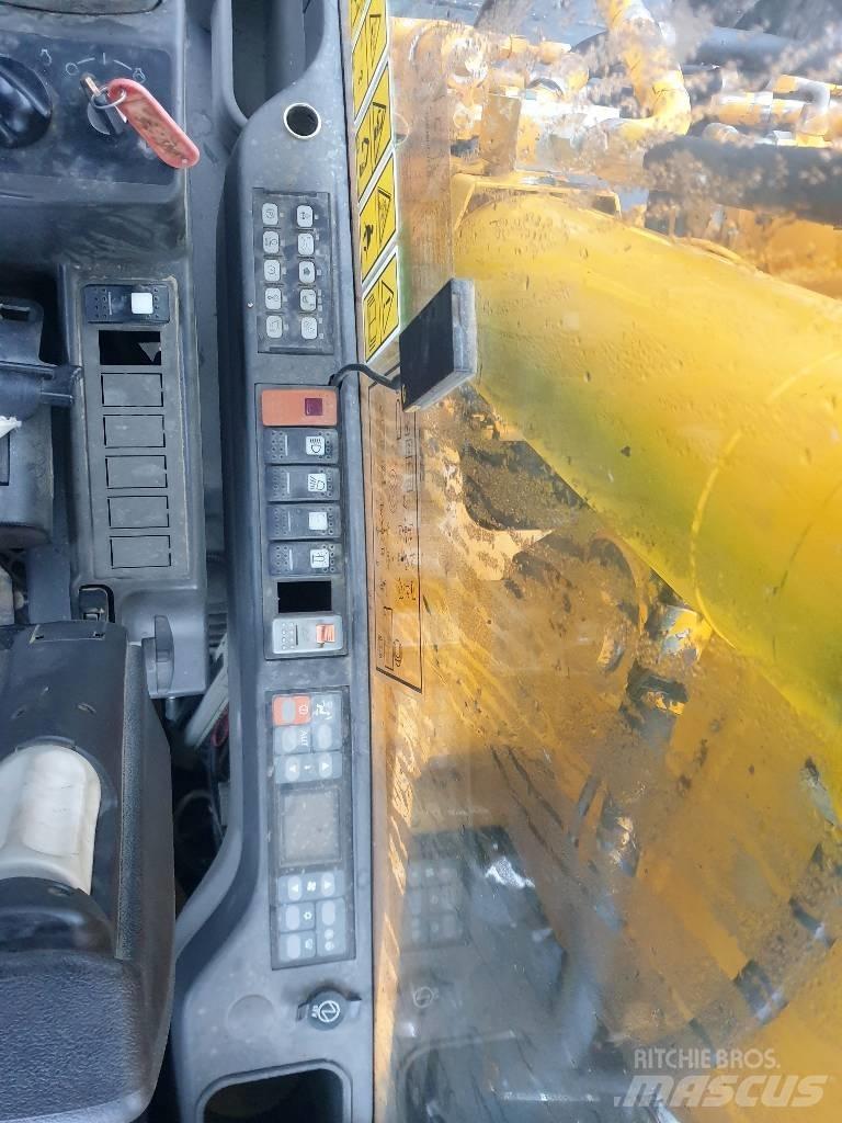 CAT M 316 D Wheeled excavators