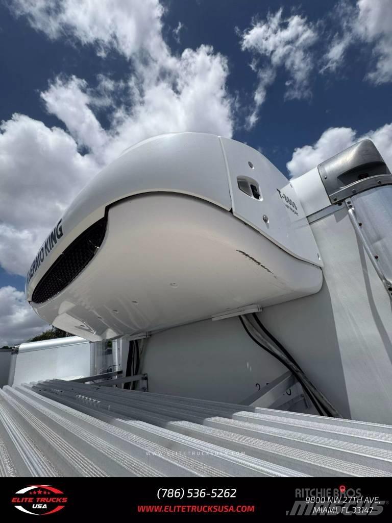 International 4300 Temperature controlled trucks