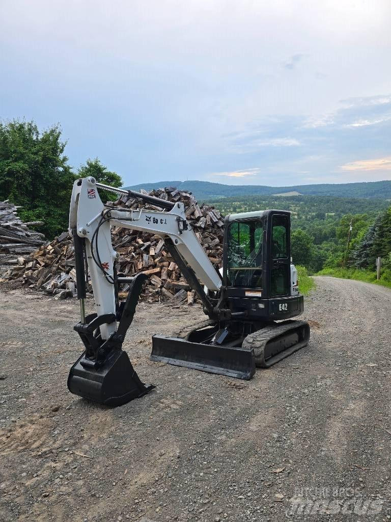 Bobcat E 42 Mini excavators < 7t