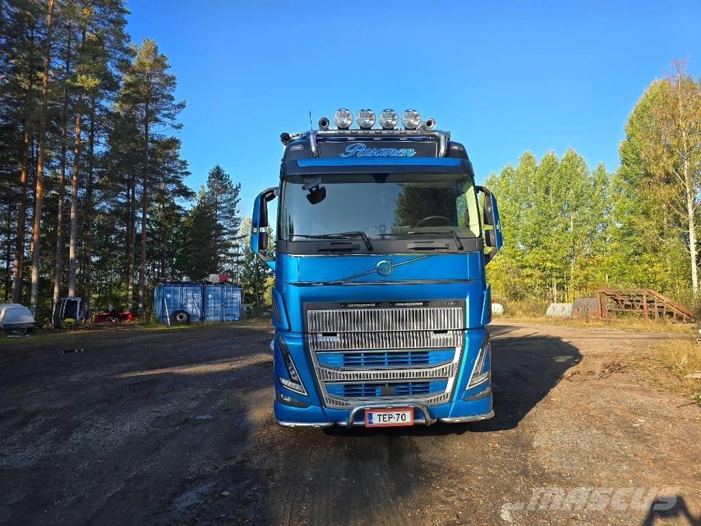 Volvo FH 16 750 Timber trucks