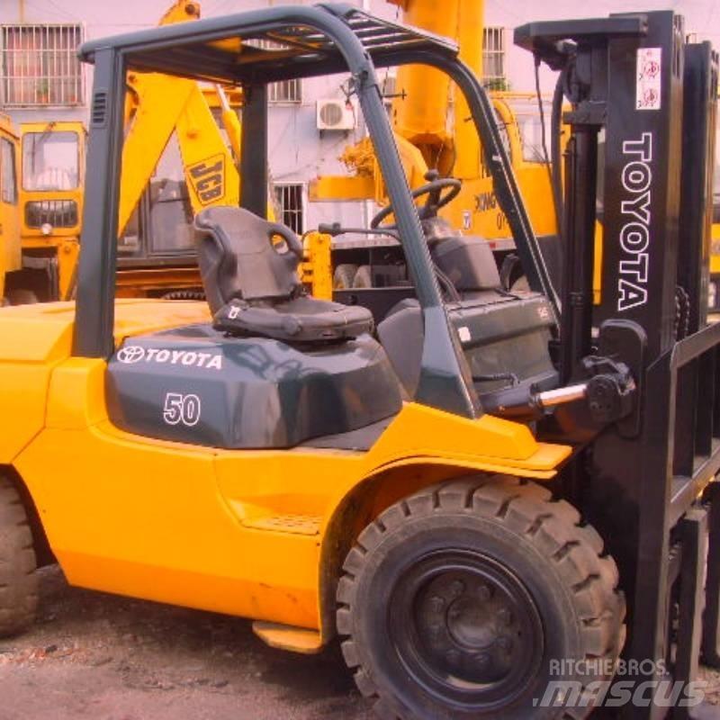 Toyota FD 50 Diesel trucks