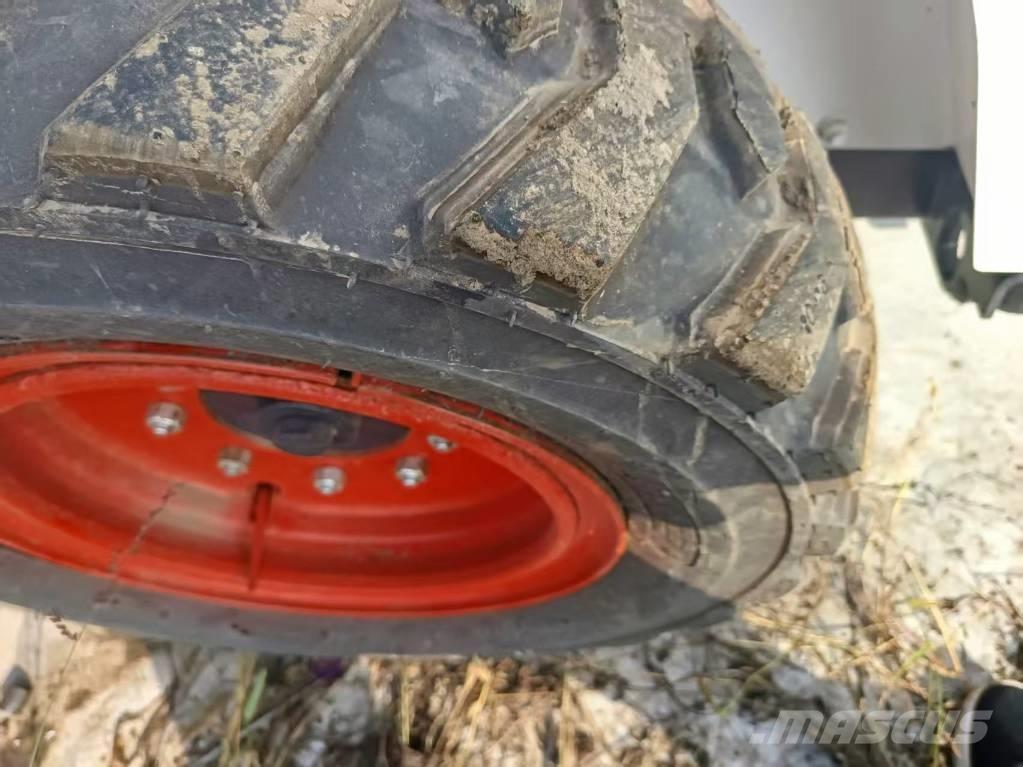 Bobcat S18 Skid steer loaders