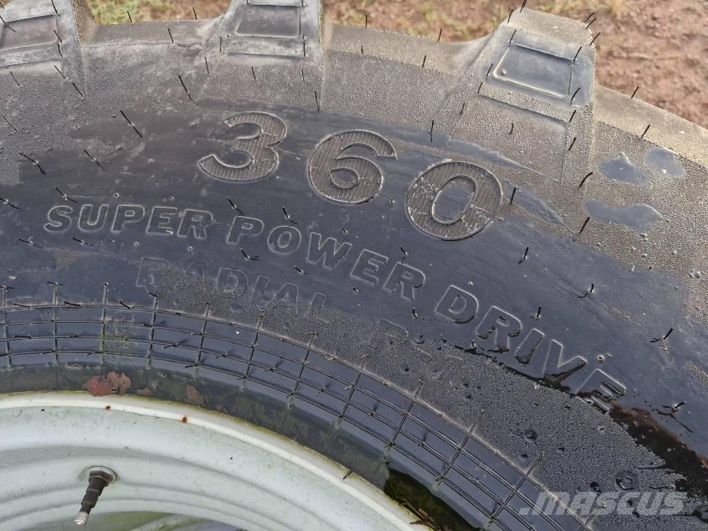 Alliance 800/65-R32 Tyres, wheels and rims