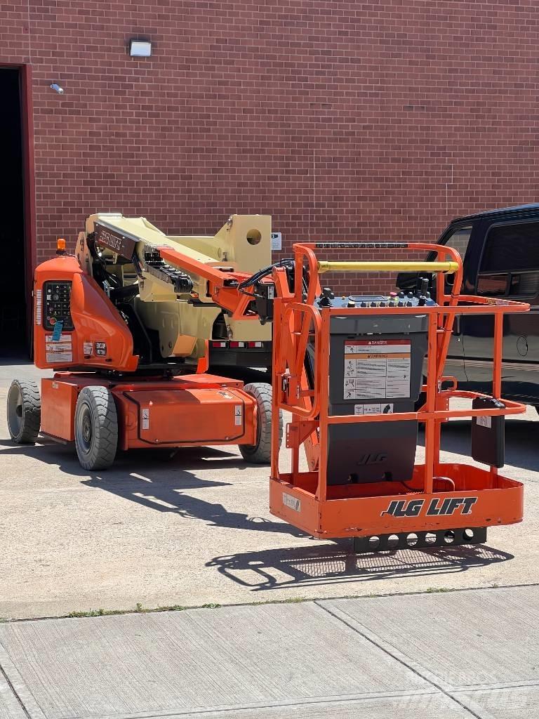 JLG E 400 AJPN Articulated boom lifts
