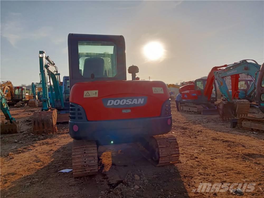 Doosan DH 60-7 Mini excavators < 7t
