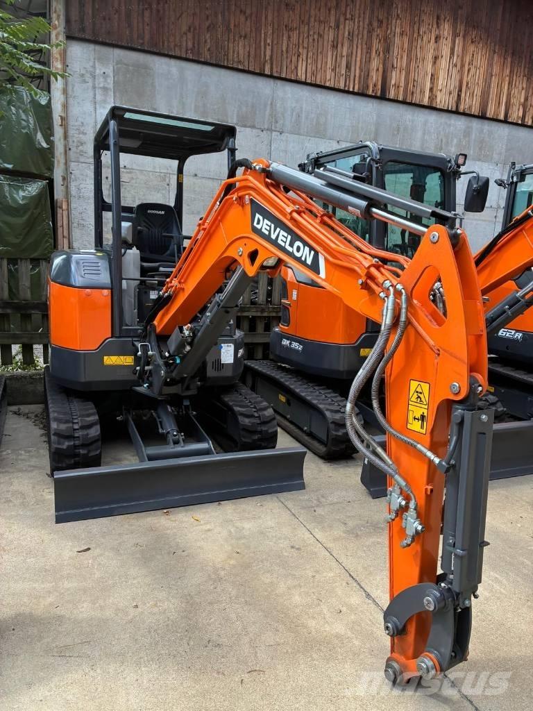 Develon DX 27 Z-7 Mini excavators < 7t