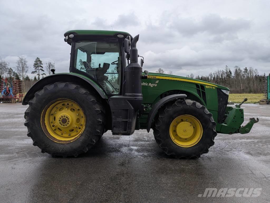 John Deere 8370 R Tractors
