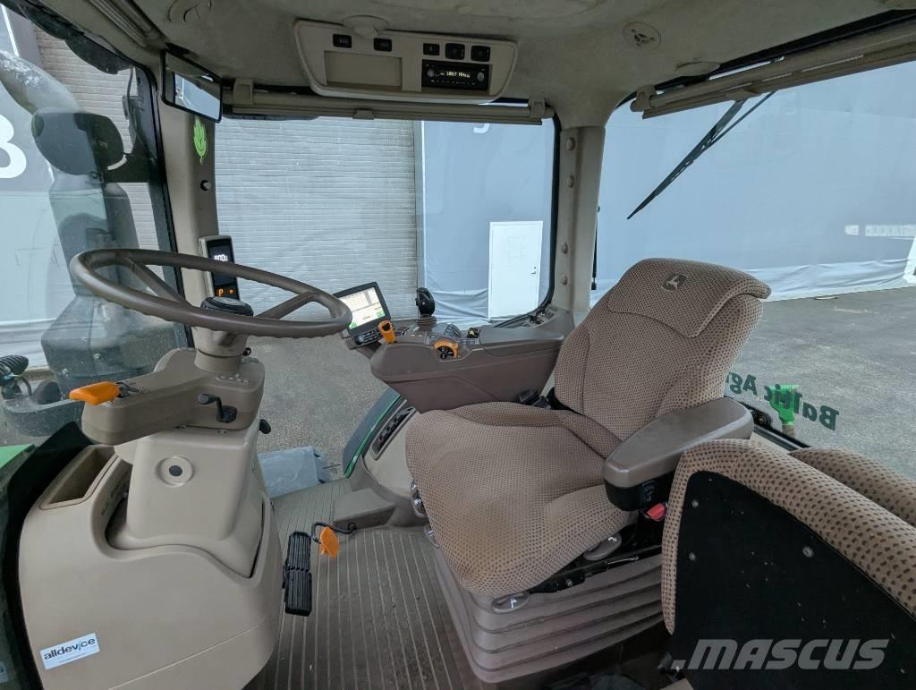 John Deere 8370 R Tractors