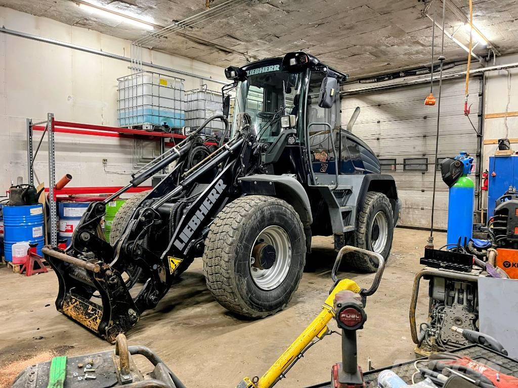 Liebherr L 524 Wheel loaders