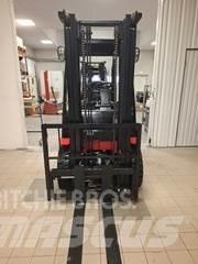 Manitou MI25D Rough terrain truck
