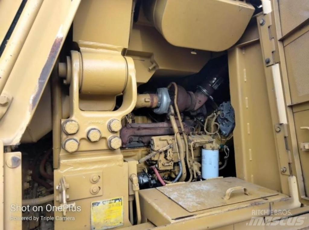 CAT 963 Crawler FEL's
