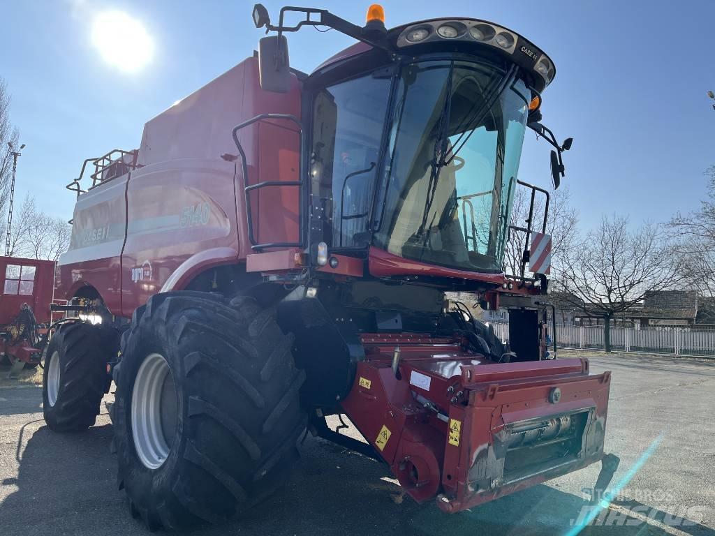Case IH AF5140 Combine harvesters