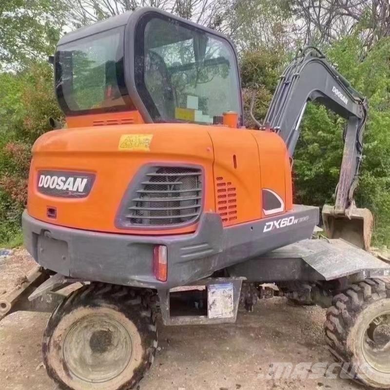 Doosan DX60W Wheeled excavators