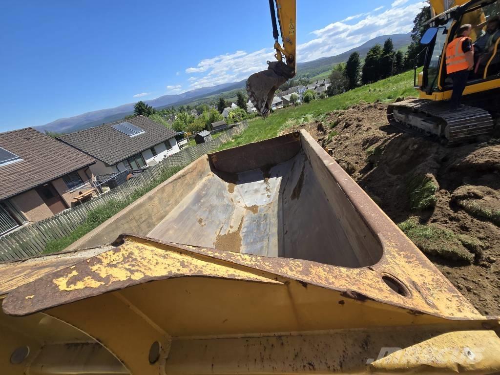 Bell B 25 D Articulated Haulers