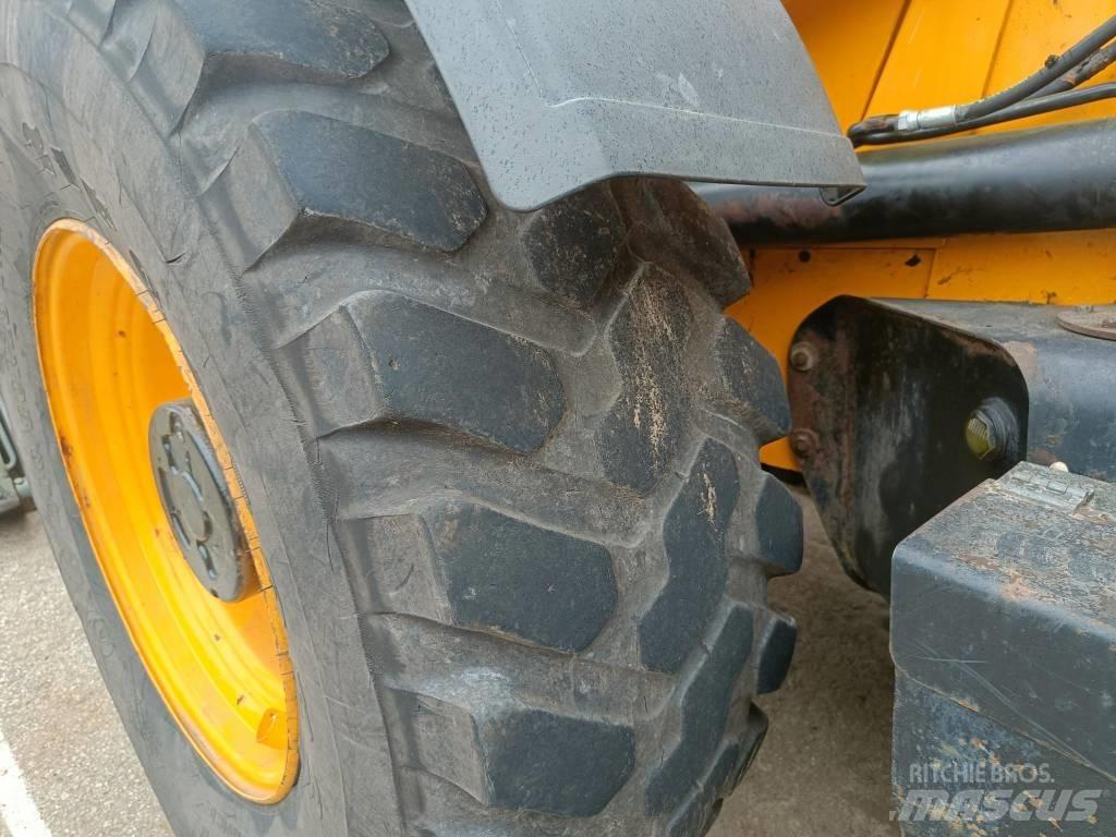 JCB 4 CX TLB's