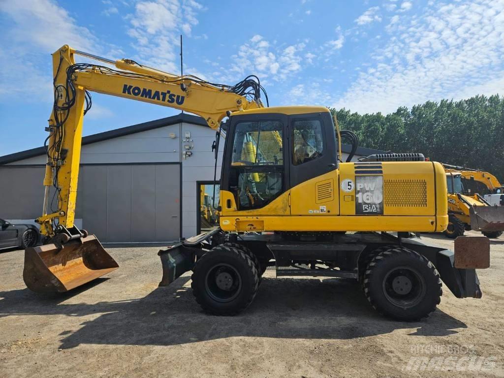 Komatsu PW 160-7 Wheeled excavators