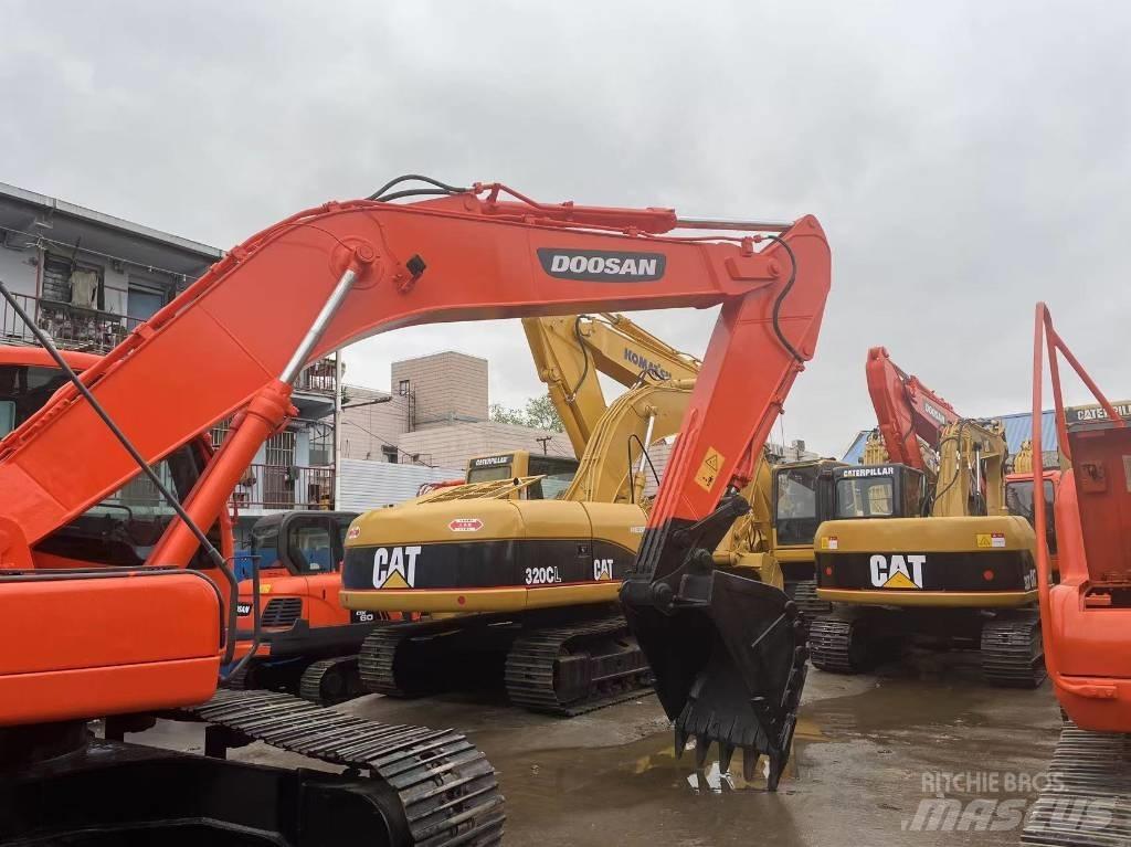 Doosan DX 225 Crawler excavators