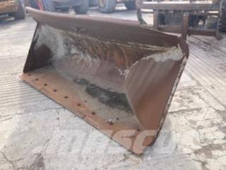 CAT Bucket-Side Dump Buckets