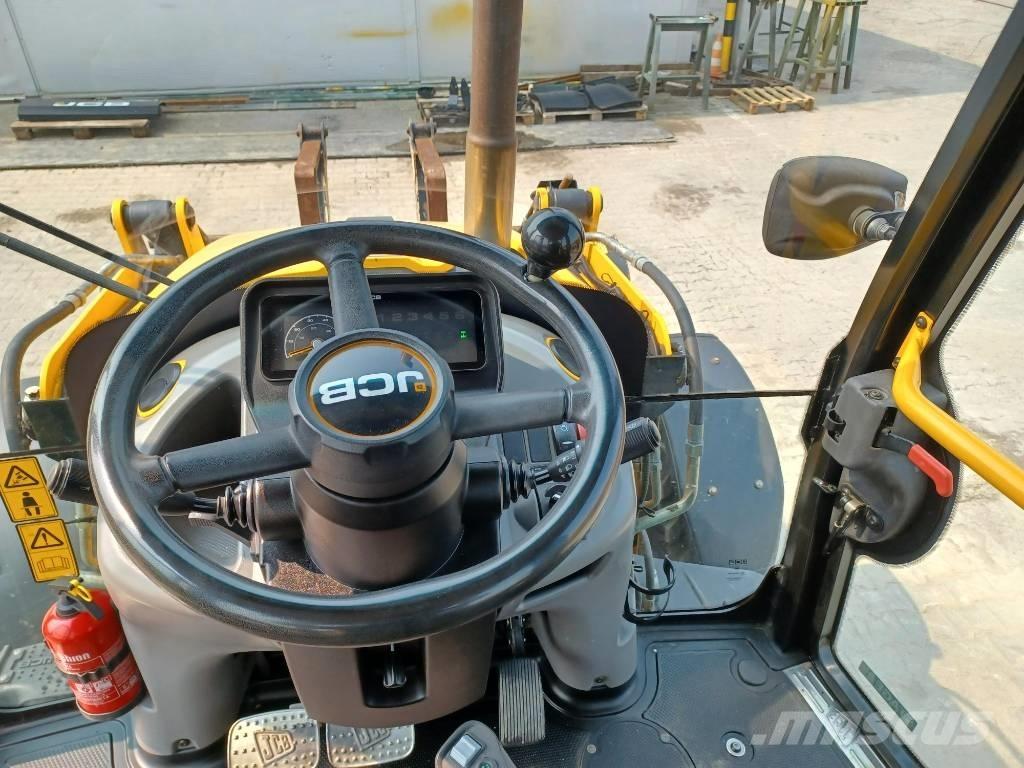 JCB 3CX PLUS AEC TLB's