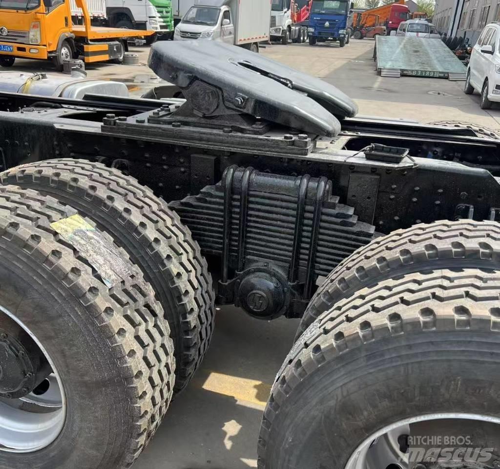 Shacman F 3000 Truck Tractor Units