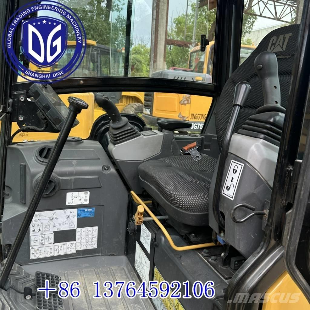 CAT 302 CR Mini excavators < 7t