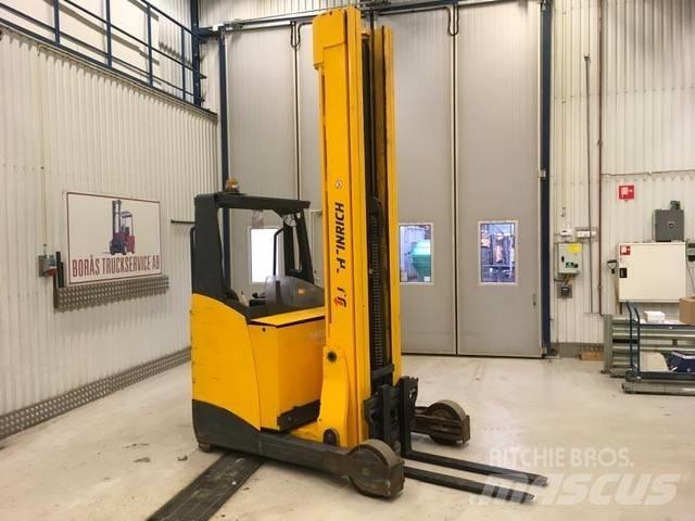 Jungheinrich ETV 325 Reach truck